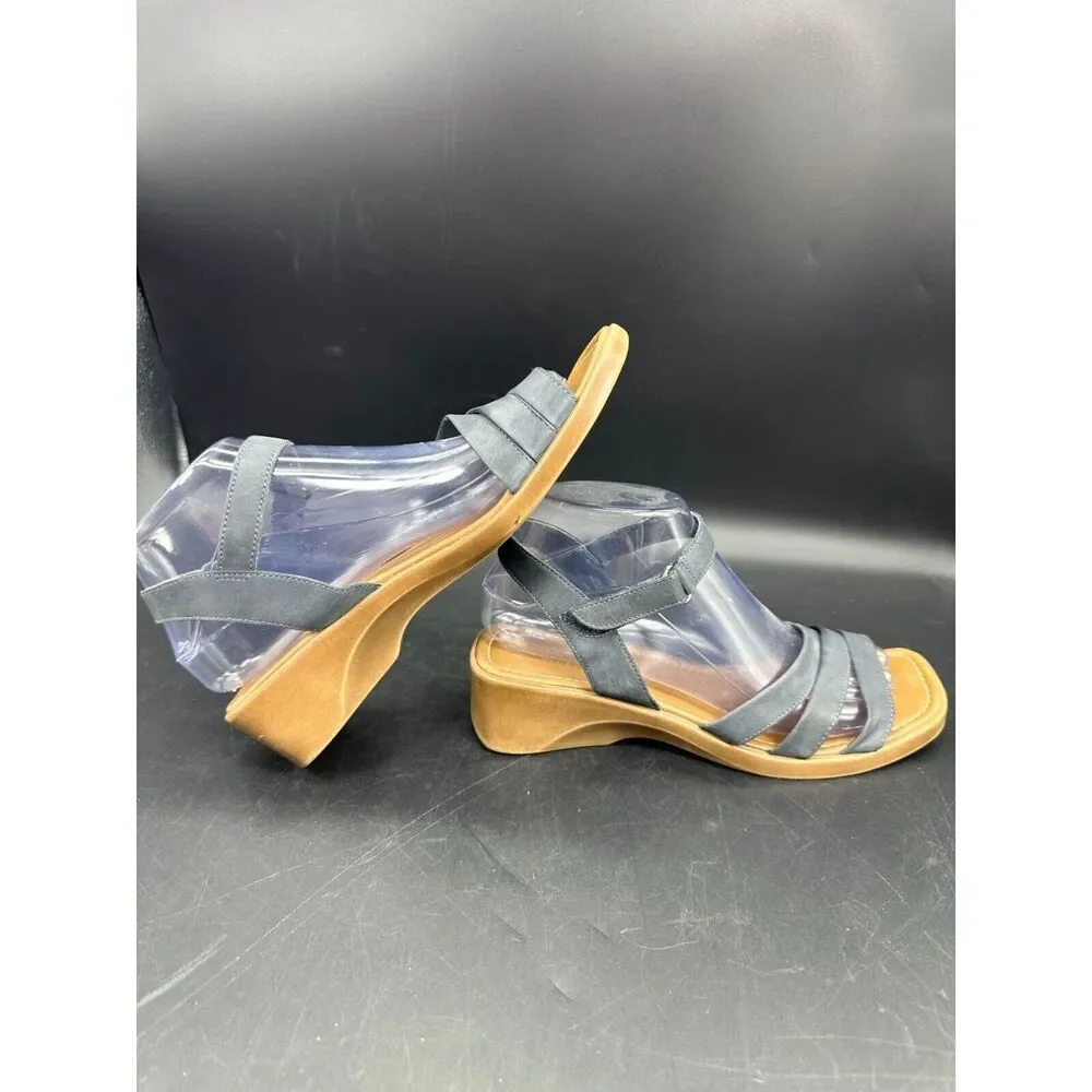 Liz Claiborne LizFlex Micki Navy Blue Leather Wedge Sandals Womens 7.5 M Strappy